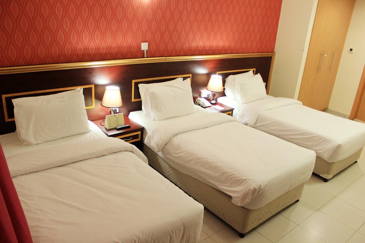 Montreal Naif Hotel Dubai Exterior photo