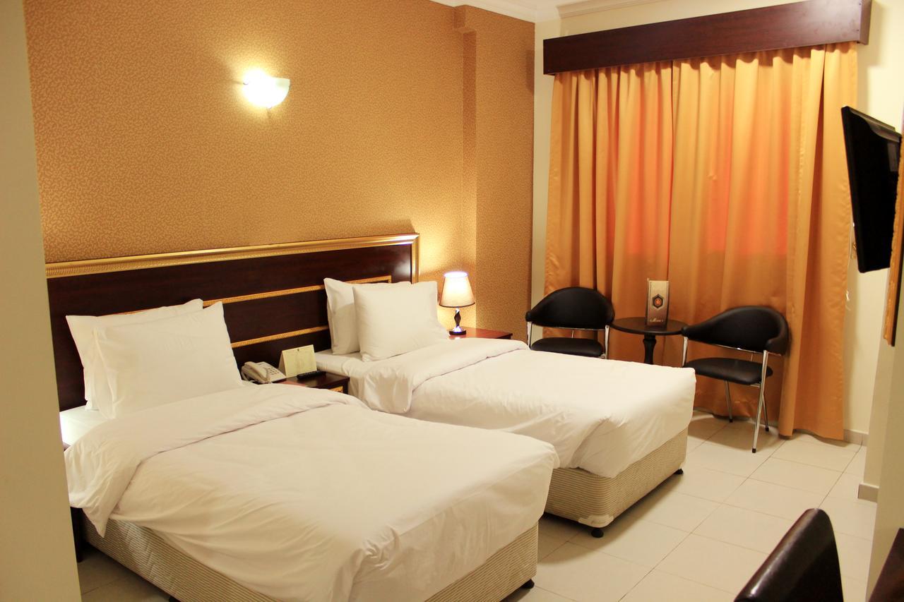 Montreal Naif Hotel Dubai Exterior photo